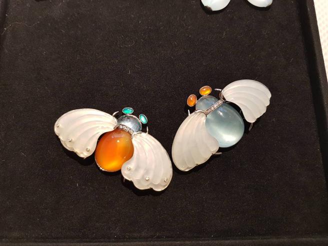 龚遵慈年度珠宝作品「春蝉」胸针。（陶福媛摄）