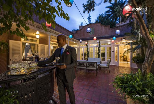 雄狮独家携手私人旅游俱乐部Le Orano出全台首卖「加州迪士尼VIP双乐园皇家套票」。（雄狮旅游提供）