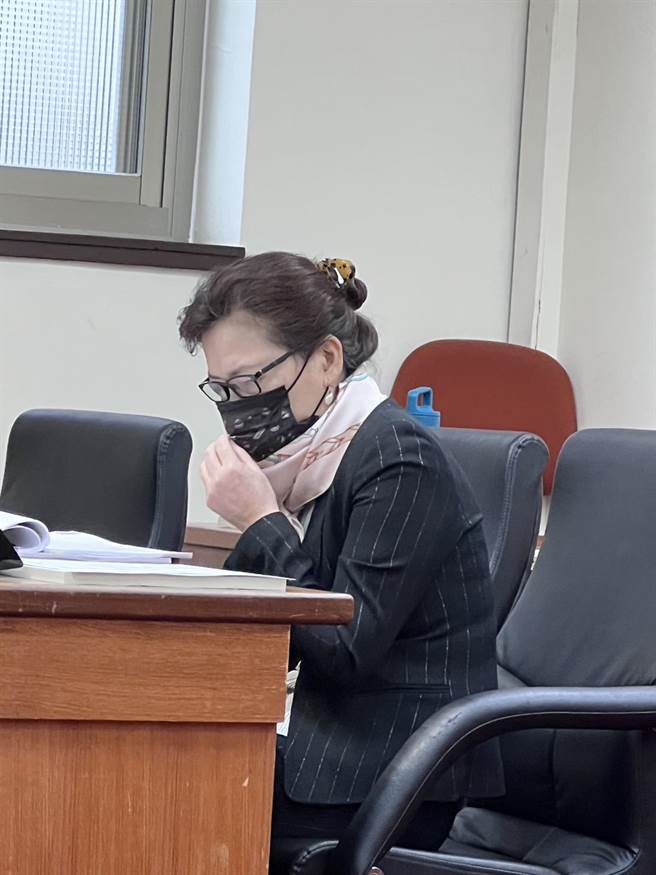 总统蔡英文提出振兴与补贴三面向经济成长措施，经济部长王美花说，具体措施后续还要跨部会讨论，至于外传发放10倍券，并无此指示规划。(图／王玉树摄)