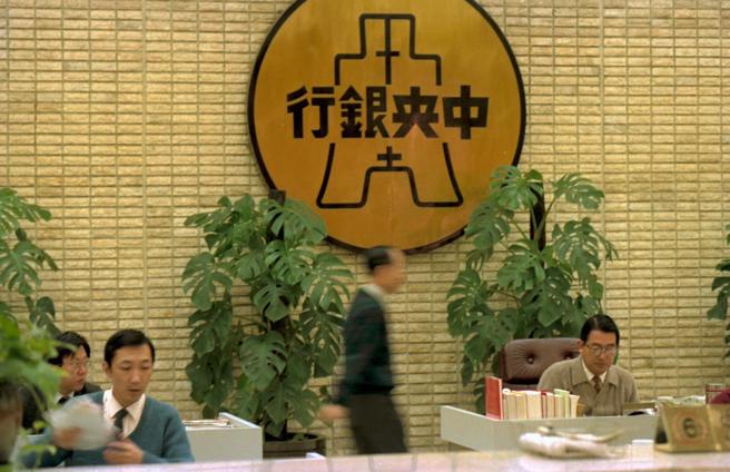 网友票选2022房市代表字是它！三大年度议题「央行连续升息」最有感。(摄影/李景涛)