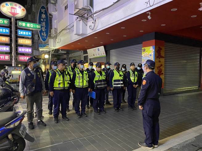 为展现维护治安决心，台东县警察局自6日起针对容易滋事场所实施威力扫荡。（台东县警局提供／蔡旻妤台东传真）