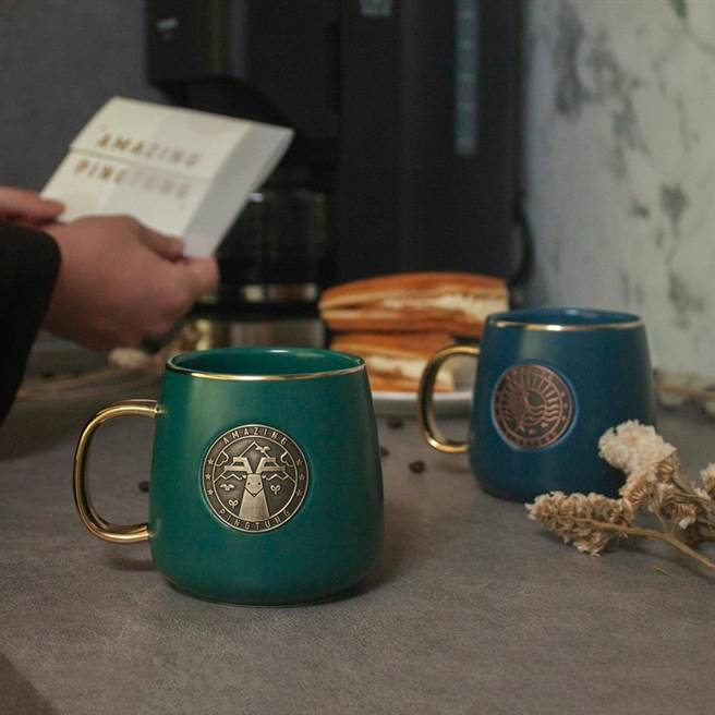 《许，一杯子的幸福礼盒》 屏东最新文创品。(屏县府提供)