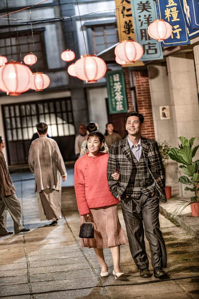 杨子仪与米可白剧中饰演恩爱夫妻。（公视、禾丰制作提供）