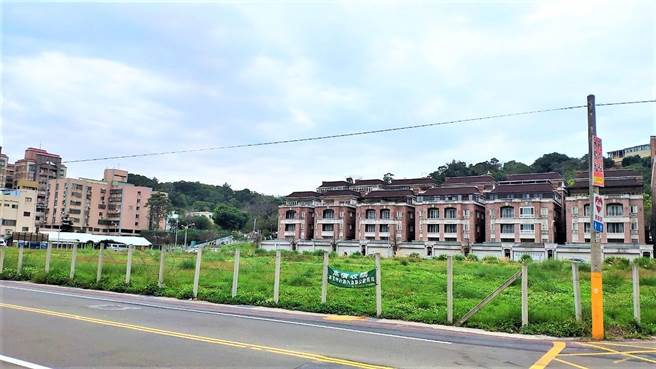 苗栗县第1处社会住宅「明驼好室」坐落于苗栗市恭敬里。（李京升摄）