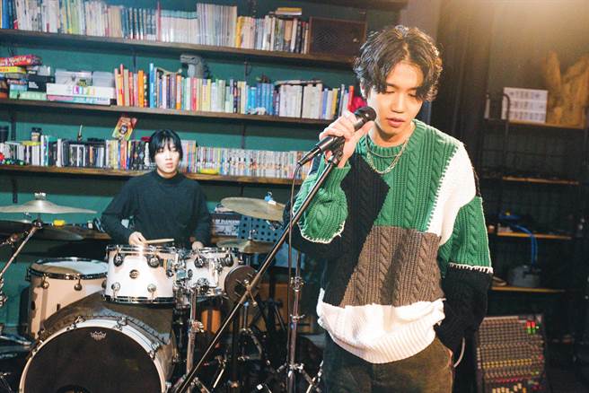 王谦推出首张全创作专辑《BeLiving下一秒》，受到乐评、DJ和年轻族群高度关注。（形上娱乐提供)