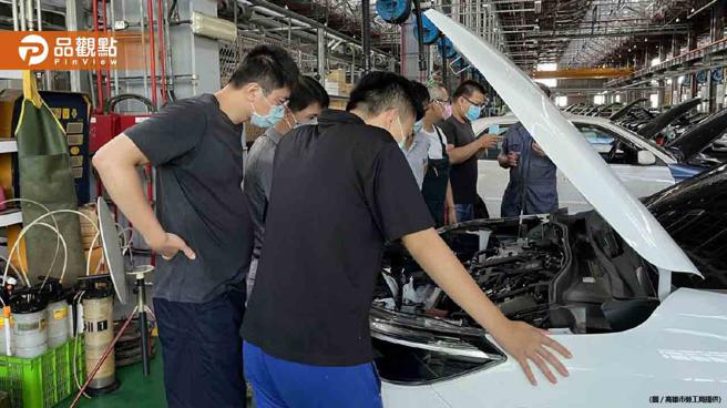 看准减碳趋势！高市职业训练导入太阳能光电实务课。(图/品观点提供)