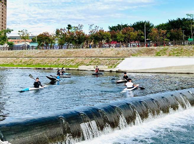 台中市第三处轻艇训练水域旱溪排水水利园区诞生，持续孕育国际级轻艇选手。（台中市府水利局提供／陈淑娥台中传真）