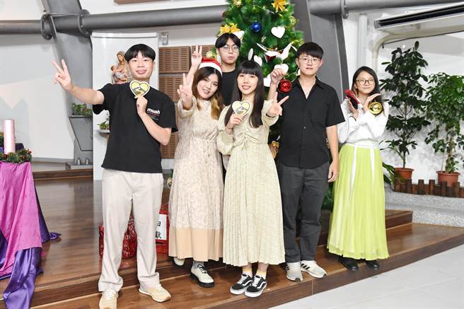 静宜大学透过温馨系列活动迎接圣诞佳节到来！（静宜大学提供）