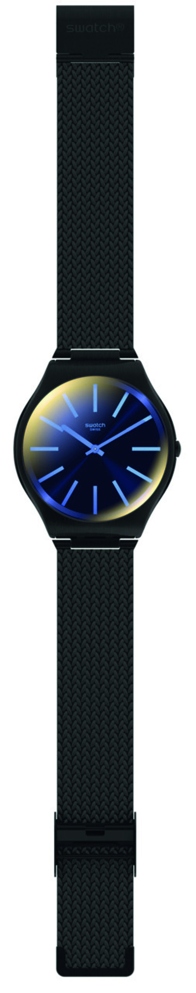 SWATCH SKIN IRONY-暗黑骑士，7100元。（SWATCH提供）