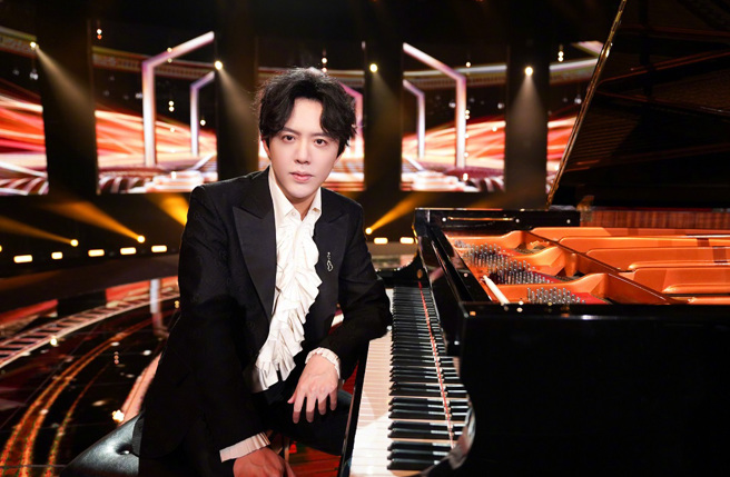 钢琴王子李云迪去年因嫖娼被捕，近日罕见更新微博动态。（图／李云迪微博）