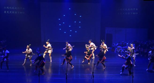 无人机室内表演。(高雄市观光局提供)