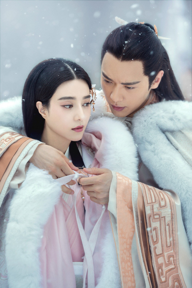 范冰冰昔日砸下12亿元的巴清传面临无限期延播。(图/巴清传 微博)