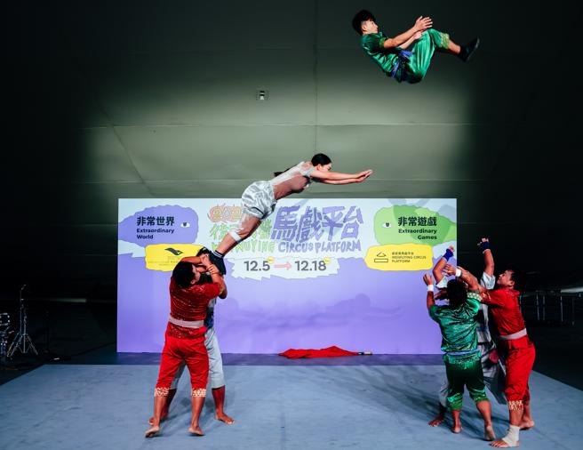 法爾劇團演出。(衛武營國家藝術文化中心提供)