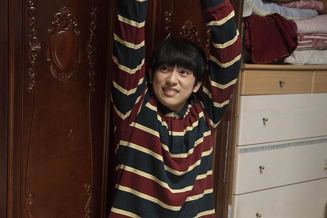 朴珍荣在片中分饰发育迟缓儿，展现精彩演技。（采昌提供）