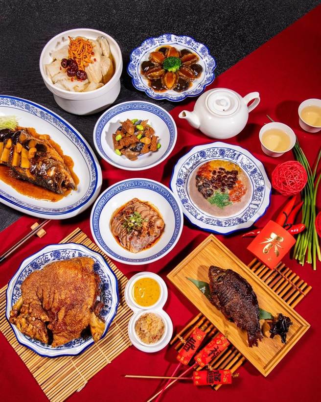 冷凍年菜「凱達乾坤年菜套組」早鳥價5292元，適合6人共享。(台北凱達大飯店提供)