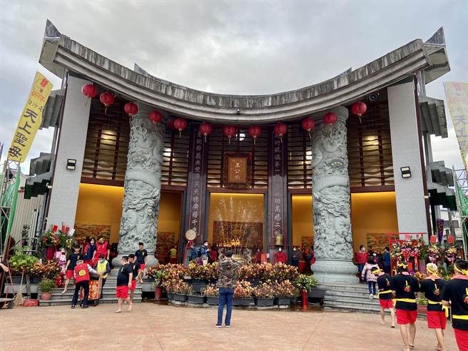 五结乡的二结王公庙，每年在王公生日期间，会与五结乡公所、乡民代表会联合举办宗教盛事「二结王公文化节」。（吴佩蓉摄）