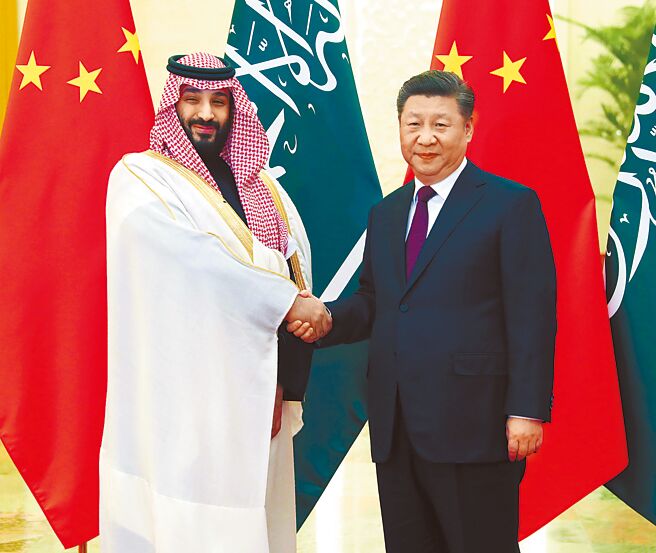 首屆中阿峰會於9日在沙烏地阿拉伯舉行，中國國家主席習近平將出席。圖為2019年2月習近平會見沙國王儲。（新華社）