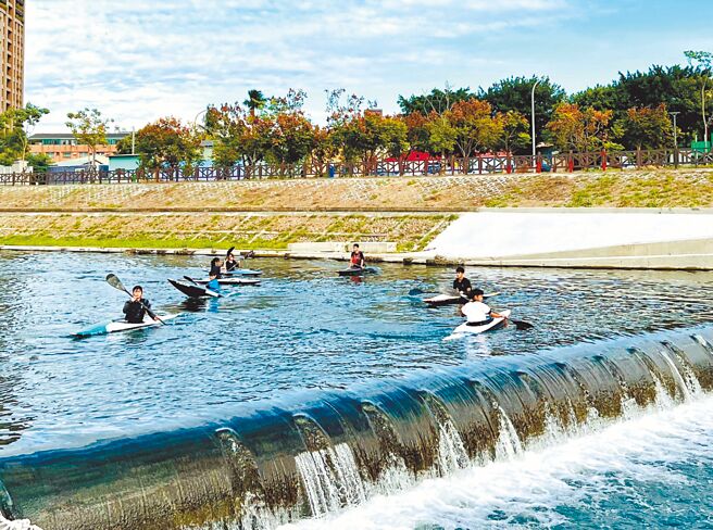 台中市第三處輕艇訓練水域旱溪排水水利園區誕生，持續孕育國際級輕艇選手。（台中市府水利局提供／陳淑娥台中傳真）