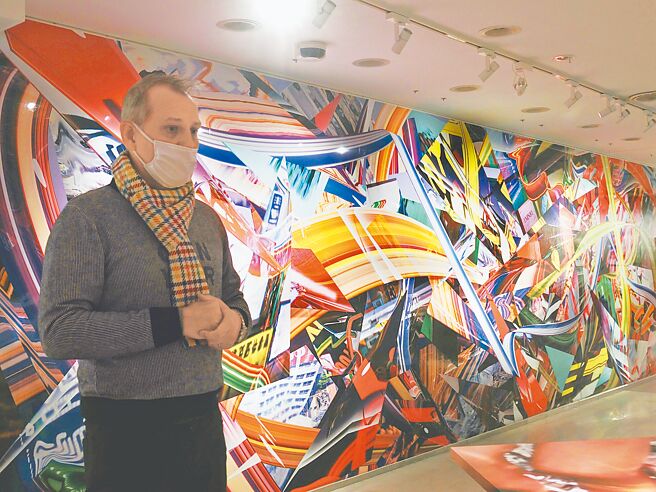 agnes b.代表董事Laurent Patouillet于青山店接受採访，分享品牌近期动态。（林欣仪摄）