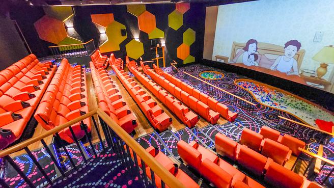 法拉利等级全皮革沙发座椅，柔软舒适久坐不累。(赖君欣 摄)