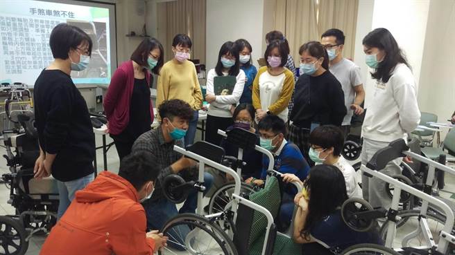 嘉义县政府举办辅具服务研习，让服务有专业。（嘉义县政府提供／廖素慧嘉县传真）