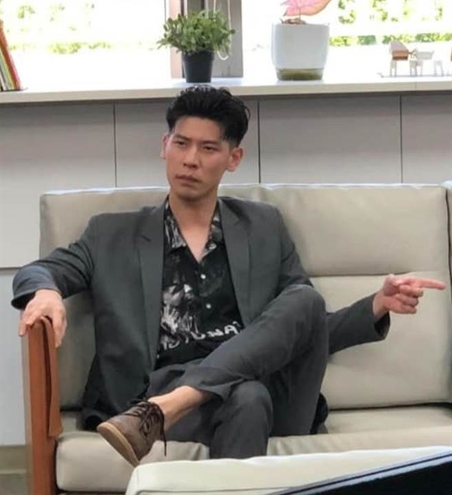 饼乾在《台湾X檔案》饰演黑道角色赵文翔。（艾迪升传播提供）