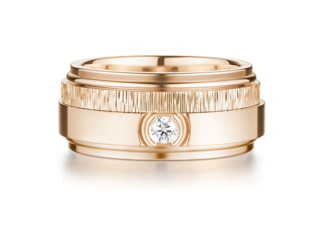 伯爵Possession系列18K玫瑰金宫廷式雕刻饰纹镶钻戒指，16万4000元。（PIAGET提供）