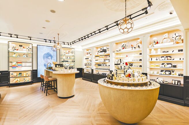 Jo Malone London台中新光三越中港店店柜空间照，充满英伦风情。（Jo Malone提供）