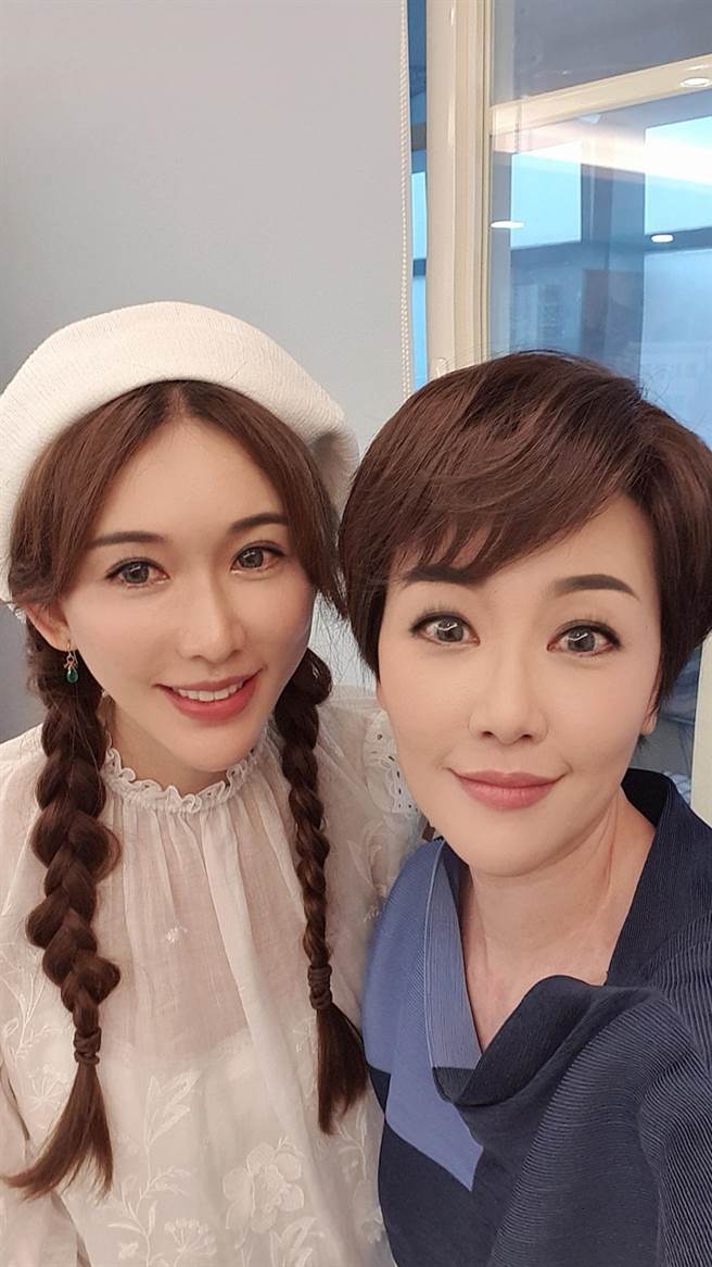 寇乃馨（右）與林志玲私交甚篤。（寇乃馨提供）