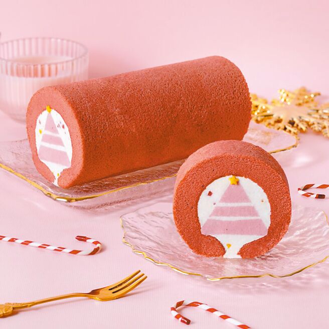 金帛手製「紅絲絨聖誕樹雪糕捲」酸甜口感透過冷凍、冷藏兩種吃法帶出不一樣的感受，官網價550元。（金帛手製提供）