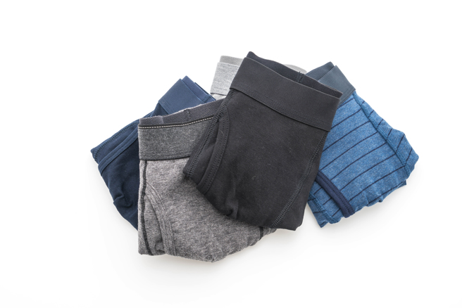 医师建议，每半年换一次新的内裤，(示意图/ Shutterstock )
