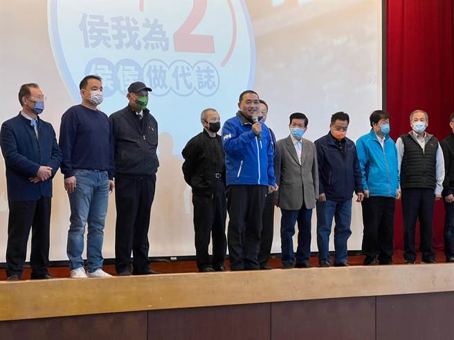 侯友宜出席汐止、金山、万里区感恩茶会。（王扬杰摄）