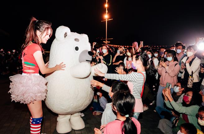 华友联吉祥物Hito熊，深受小朋友喜爱。(图/品观点提供)