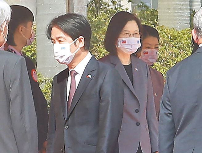 總統蔡英文(中右)與副總統賴清德(中左)。（圖／本報系資料照）