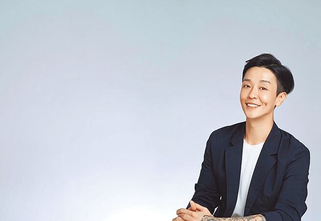 韓國美業學院天王級代表暨Skin52創辦人具東垣先生將來台教學。（翰森娛樂提供）