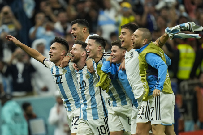 阿根廷这次还能在世足準决赛笑着离开球场吗？（资料照／美联社）