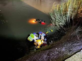 23歲移工騎車看導航摔落河中骨折 見水位升高急求救