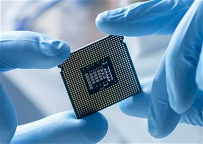 大陆商务部证实向WTO起诉美方对中晶片出口管制。（观察者网）