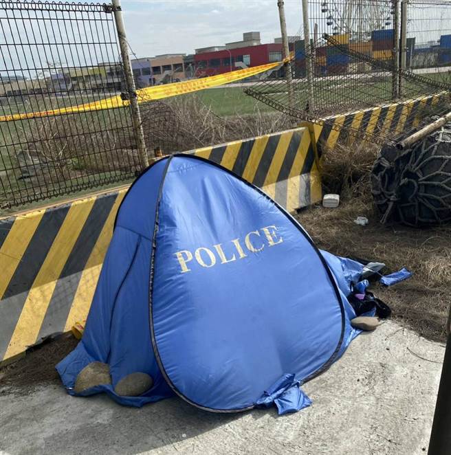 台中港20号码头附近，昨天上午11时许发现有一具女尸。(警方提供)