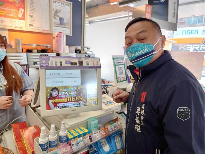 员林市长游振雄表示，将评估公所明年度财政状况，才能确定是否能够继续推动，但会尽量争取维持幸福卡的发放，让更多民眾享受到幸福卡的便利与福利。（公所提供／吴建辉彰化传真）