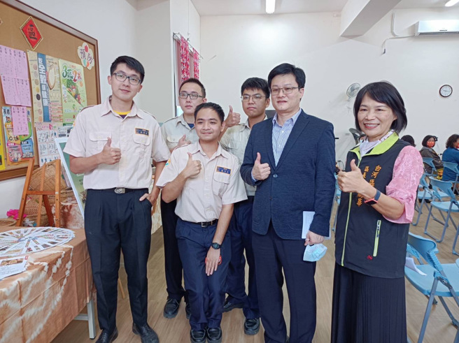 台南市白河区公所秉持「长照社造化 社造长照化」精神，并配合市府民政局长期推动邻里服务「健康提升、温暖永续」的施政目标，带领役男投入规划办理相关计画，达到筑起里民的人际关系、长期照护的观念及发扬地方社区的价值等三大目标。(戴志扬翻摄)