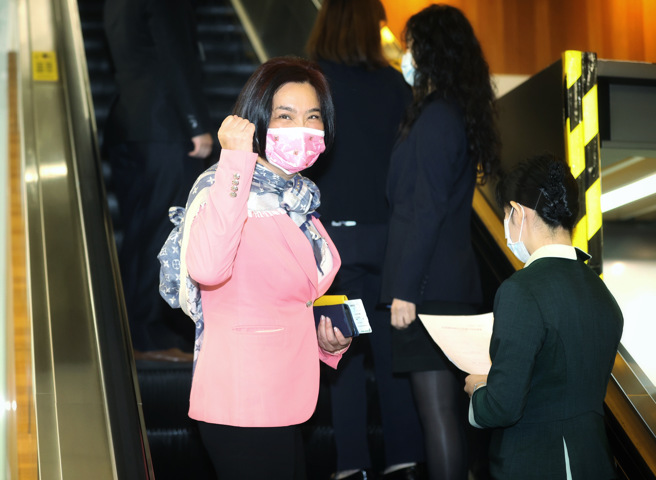 大陆再传出暂停金门高粱、台湾啤酒、金车噶玛兰威士忌、黑松沙士进口，国民党立委陈玉珍（见图） 12日赴大陆协商并谈小三通復航相关事宜。（邓博仁摄）