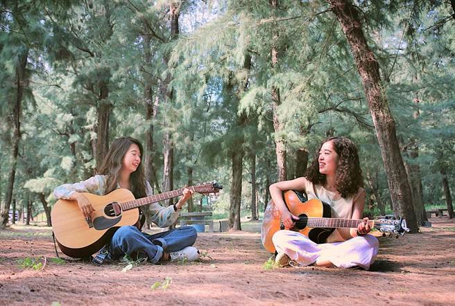 「2022莺歌艺术季—来唱莺歌」将在12月17日至12月25日于陶博馆登场，连续2周周末假期在陶瓷艺术园区的「微笑音乐市集」，陶博馆大厅也将举行「来唱莺歌」主舞台演唱会，邀请旺福、郑宜农、寻人启事等8组人气艺人接力表演，带动三莺文艺能量。（陶博馆提供）