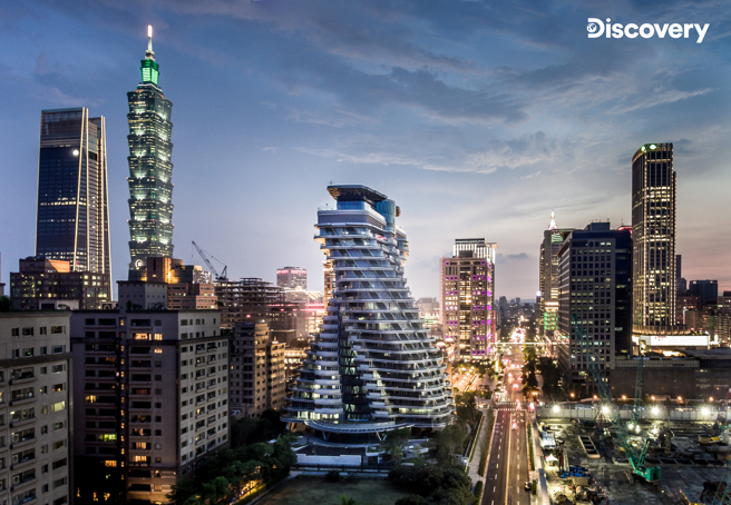 《建筑巨擘：陶朱隐园》陶朱隐园夜景。（图／Discovery提供）