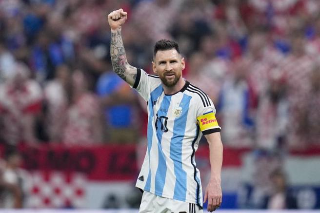 世界杯梅西破门超越巴提斯图塔成阿根廷赛史进球王