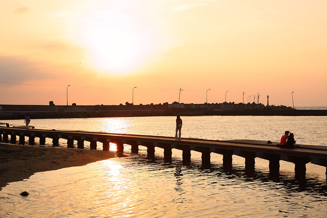 彌陀海岸光廊。 (攝影/Carter)