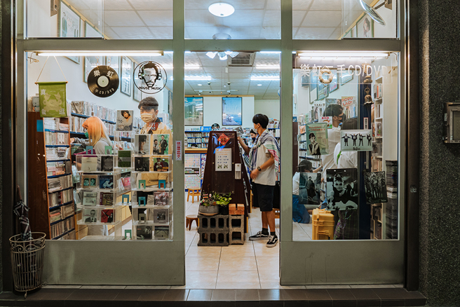 樂虹二手唱片行是高雄音樂玩家最常去的地方。(攝影/朱益良；圖片提供/薄荷綠工廠)