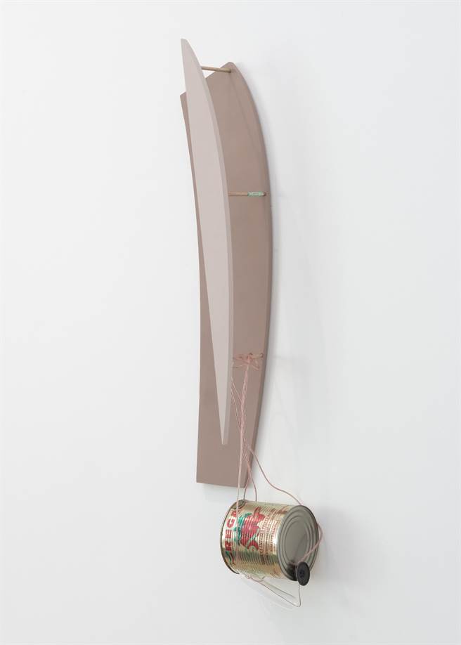 黄丽音《蒸蒸日上》系列〈你听到⼈们说话了吗？〉反思资本主义。（黄丽音提供）