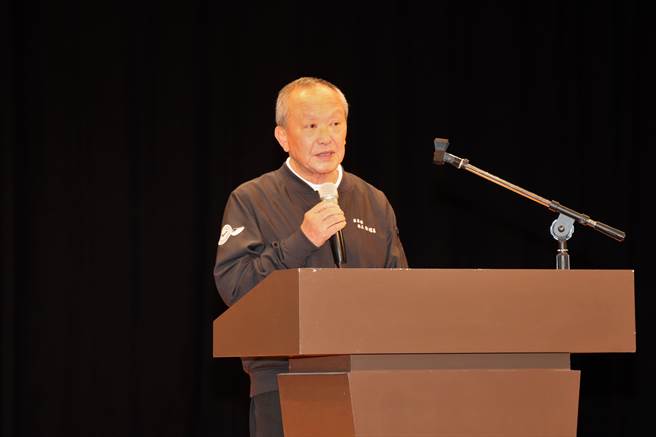 徐耀昌致词时一度哽咽说不出话。（苗栗县政府提供／李京升苗栗传真）