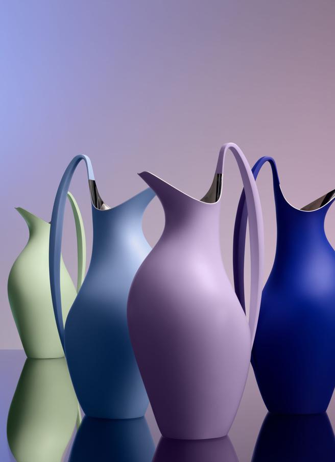 乔治杰生KOPPEL水壶出自汉寧古柏之手，今年推出马卡龙缤纷色系，并将售价调降至7500元。（GEORG JENSEN提供）